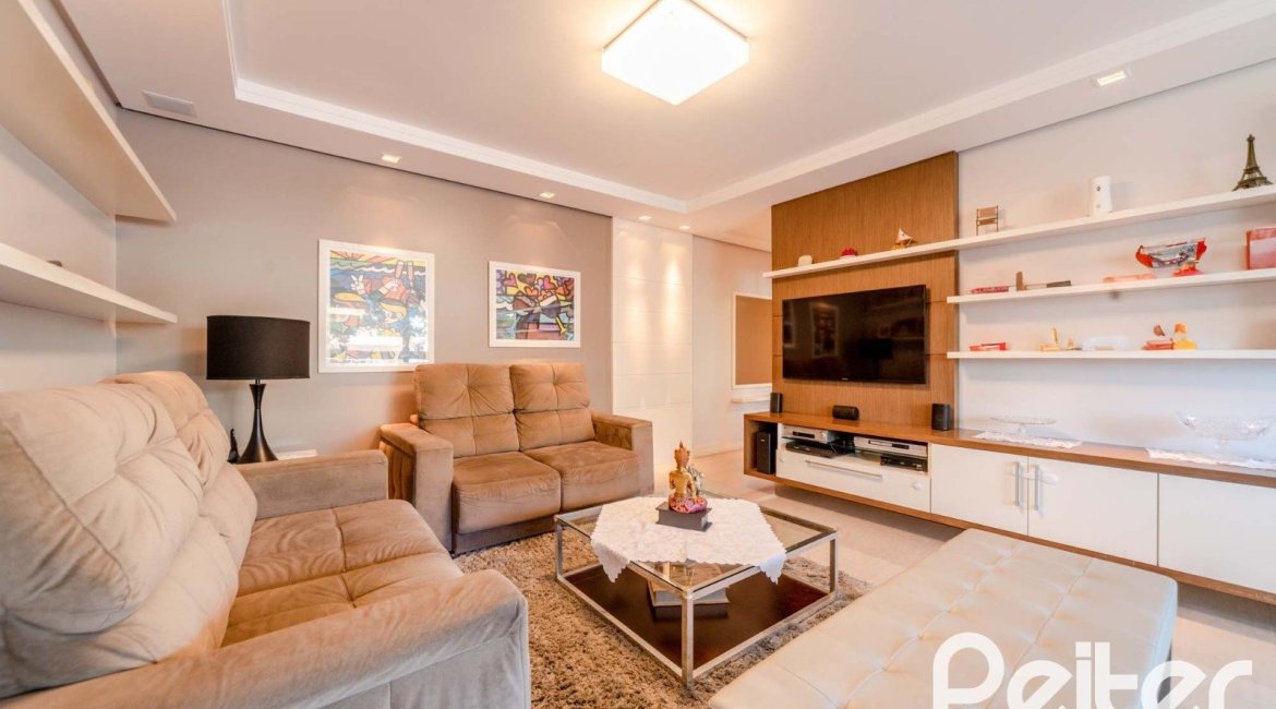 Apartamento à venda com 143m², 3 dormitórios, 1 suíte, 4 vagas, no bairro Tristeza em PORTO ALEGRE