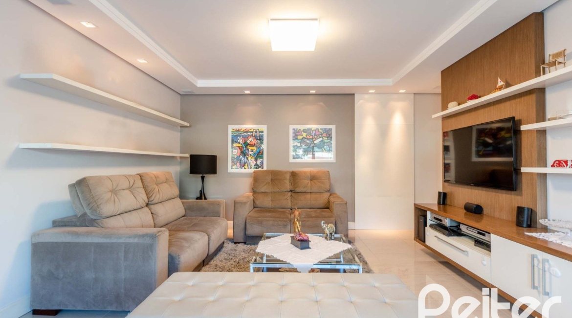 Apartamento à venda com 143m², 3 dormitórios, 1 suíte, 4 vagas, no bairro Tristeza em PORTO ALEGRE