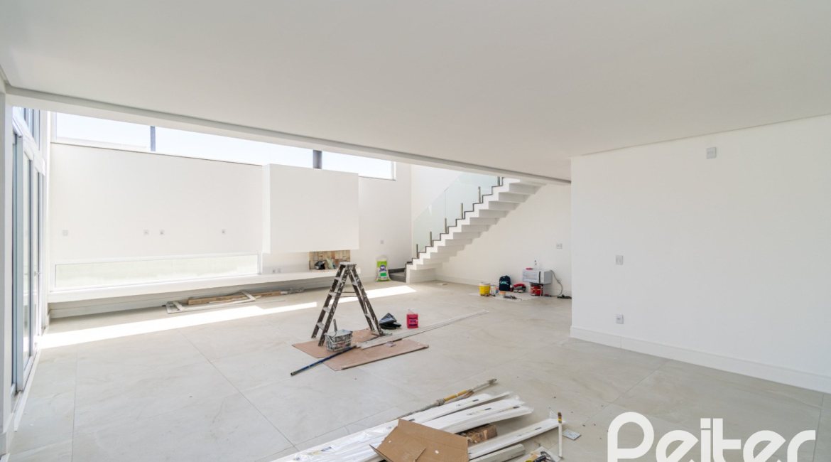 Casa em Condomínio à venda com 292m², 4 dormitórios, 4 suítes, 4 vagas, no bairro Alphaville em PORTO ALEGRE