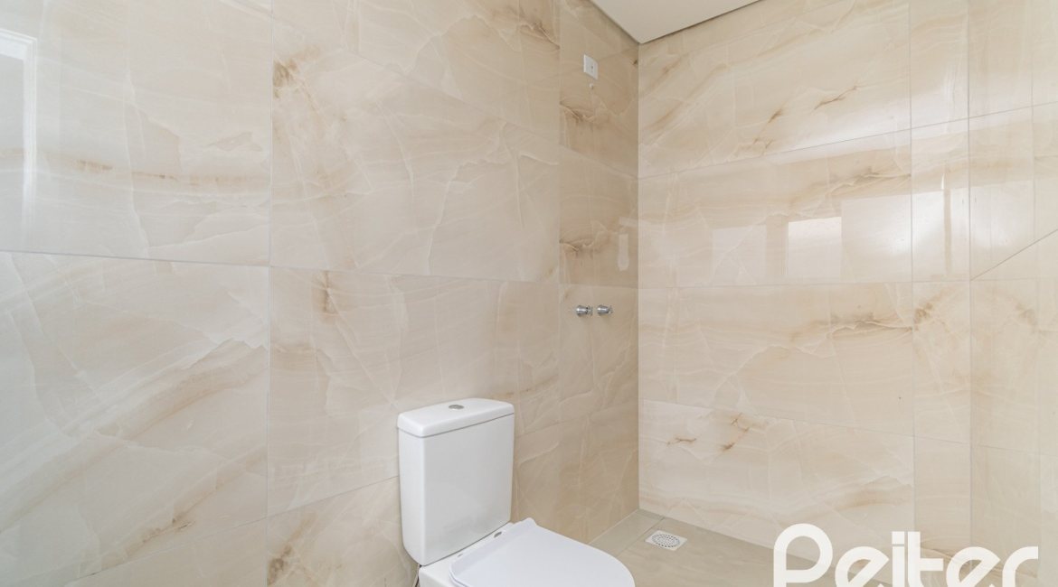 Casa em Condomínio à venda com 292m², 4 dormitórios, 4 suítes, 4 vagas, no bairro Alphaville em PORTO ALEGRE