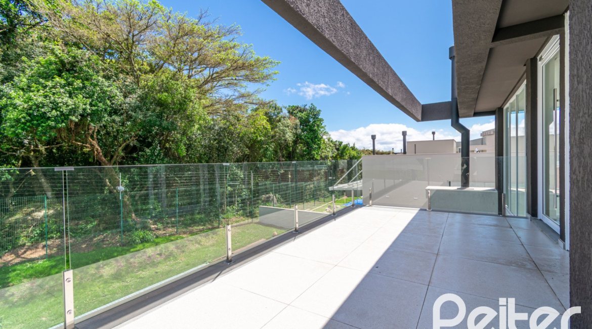 Casa em Condomínio à venda com 292m², 4 dormitórios, 4 suítes, 4 vagas, no bairro Alphaville em PORTO ALEGRE