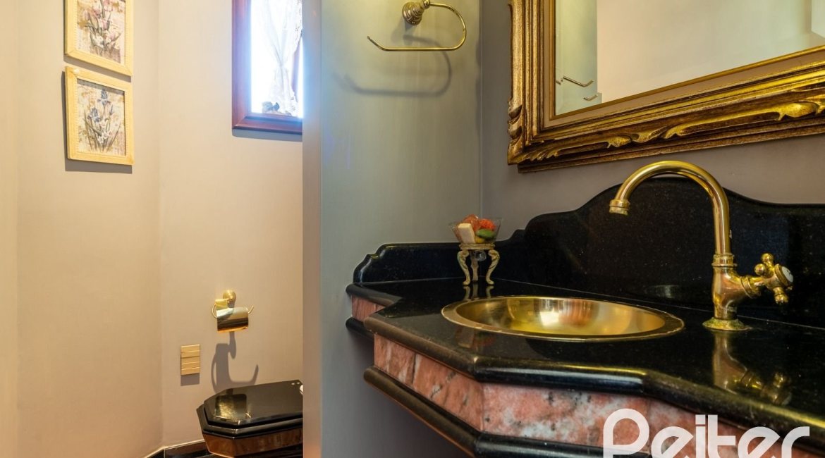 Casa em Condomínio à venda com 459m², 4 dormitórios, 4 suítes, 3 vagas, no bairro Cavalhada em PORTO ALEGRE