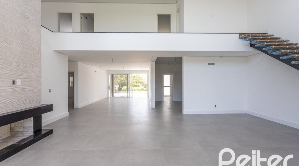 Casa em Condomínio à venda com 566m², 5 dormitórios, 5 suítes, 4 vagas, no bairro Terra Ville em PORTO ALEGRE