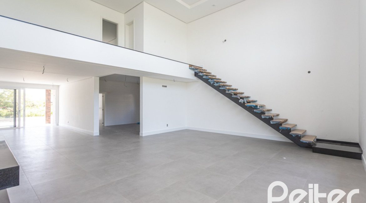 Casa em Condomínio à venda com 566m², 5 dormitórios, 5 suítes, 4 vagas, no bairro Terra Ville em PORTO ALEGRE