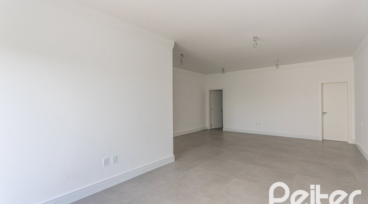 Casa em Condomínio à venda com 566m², 5 dormitórios, 5 suítes, 4 vagas, no bairro Terra Ville em PORTO ALEGRE