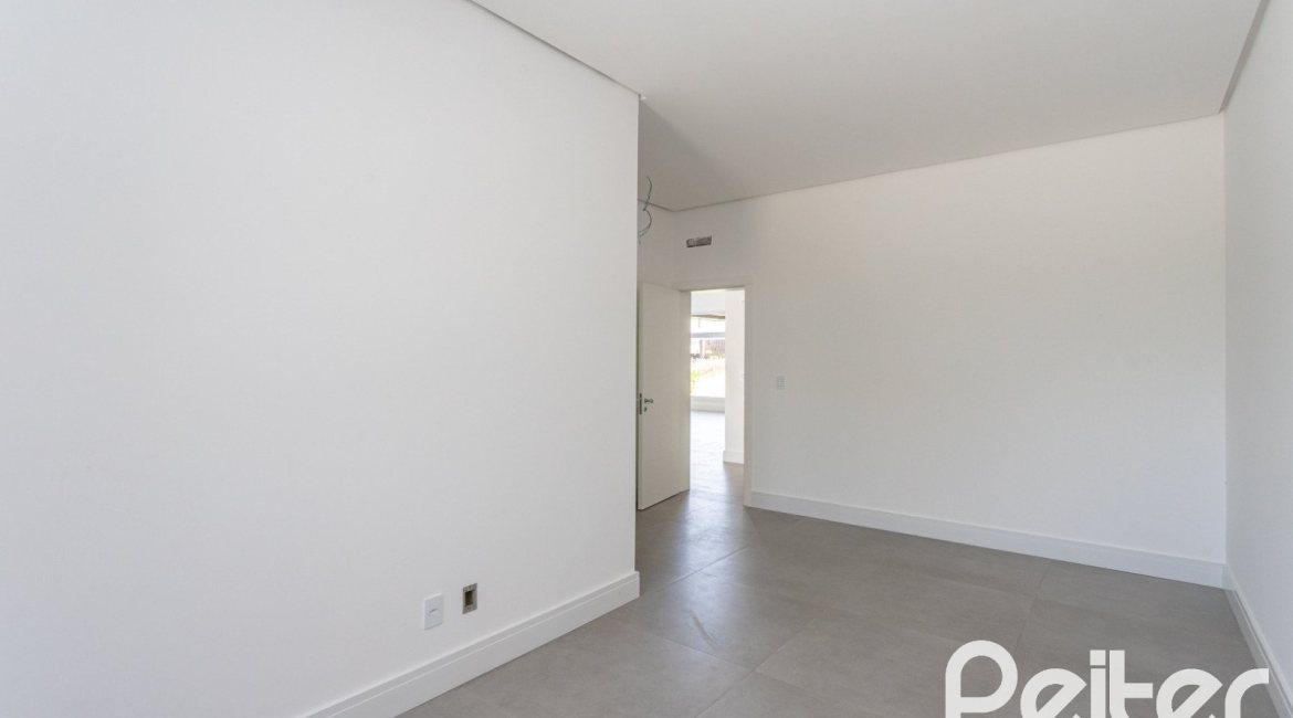 Casa em Condomínio à venda com 566m², 5 dormitórios, 5 suítes, 4 vagas, no bairro Terra Ville em PORTO ALEGRE