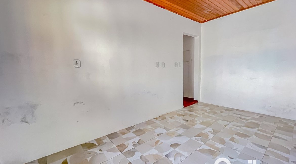 Casa à venda com 89m², 2 dormitórios, 1 vaga, no bairro Ipanema em Porto Alegre
