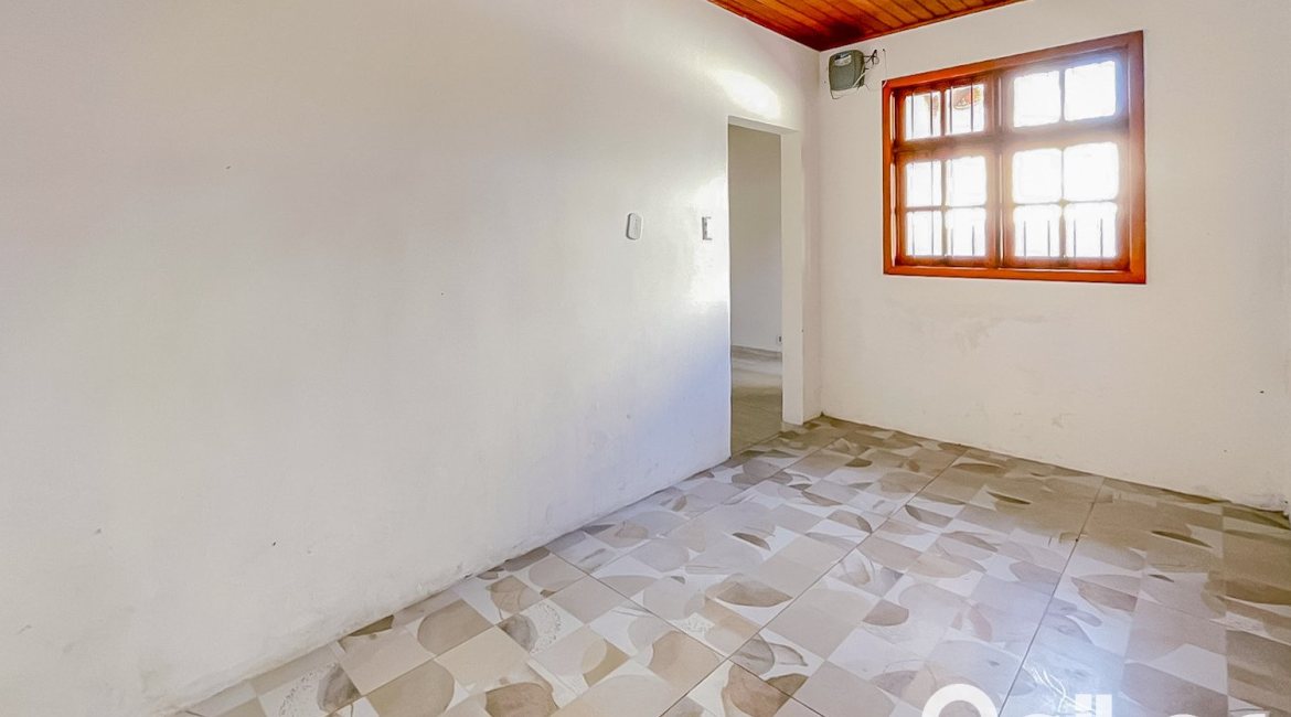 Casa à venda com 89m², 2 dormitórios, 1 vaga, no bairro Ipanema em Porto Alegre