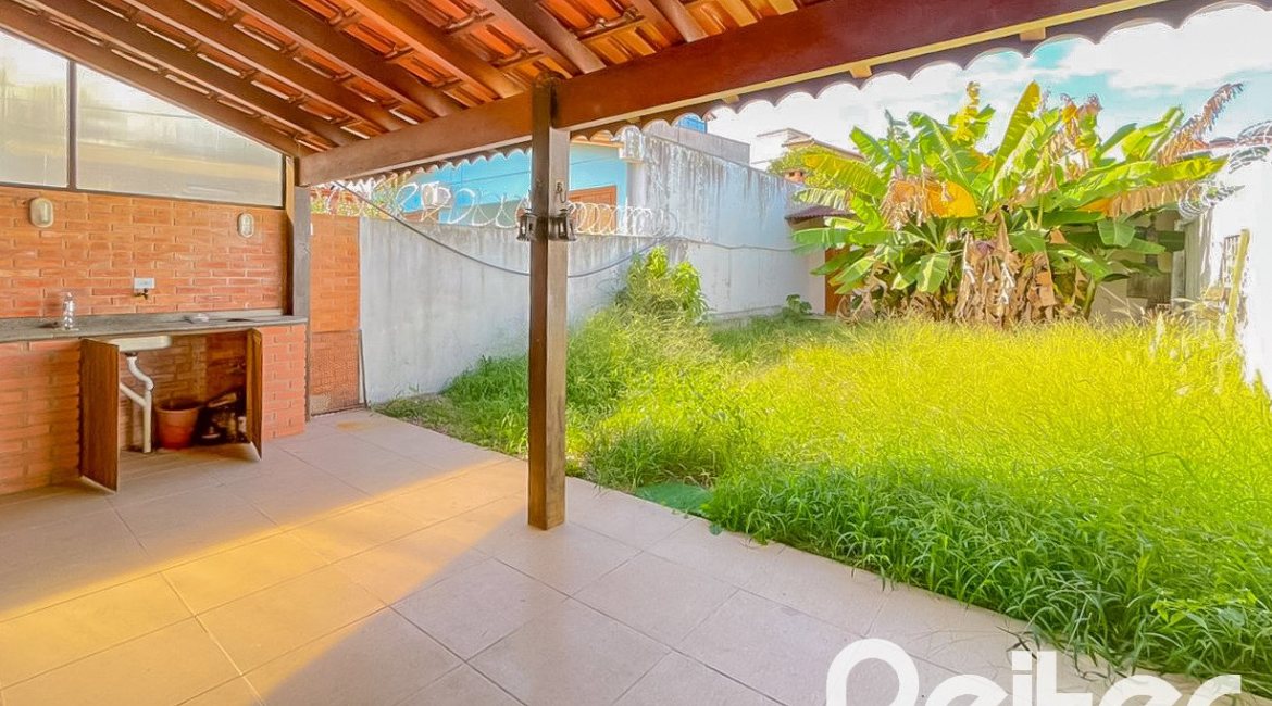 Casa à venda com 89m², 2 dormitórios, 1 vaga, no bairro Ipanema em Porto Alegre