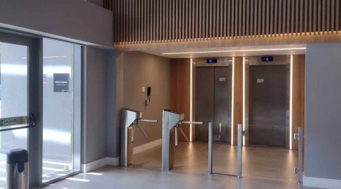 Comercial à venda com 40m², no bairro Tristeza em Porto Alegre