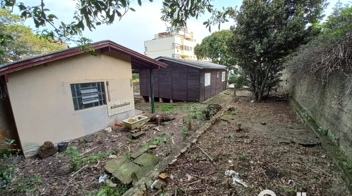 Terreno à venda com 1156m², no bairro Cristal em Porto Alegre