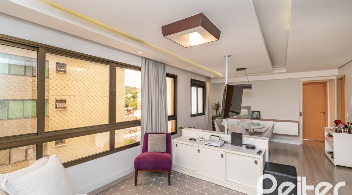 Apartamento à venda com 90m², 3 dormitórios, 1 suíte, 2 vagas, no bairro Tristeza em Porto Alegre