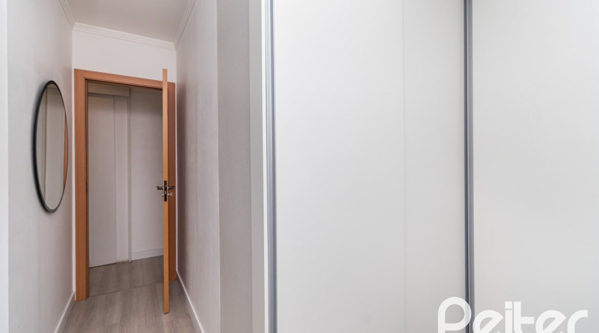 Apartamento à venda com 90m², 3 dormitórios, 1 suíte, 2 vagas, no bairro Tristeza em Porto Alegre