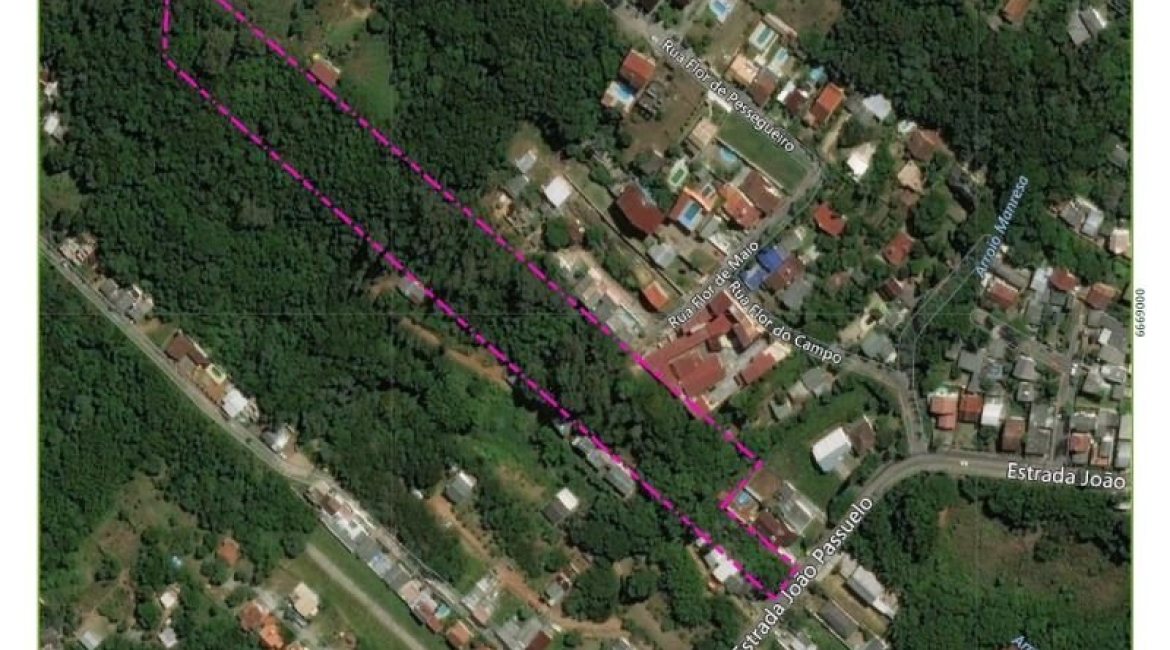 Terreno à venda com 19784m², no bairro Vila Nova em Porto Alegre