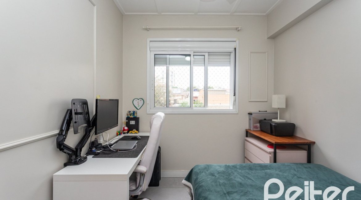Apartamento à venda com 74m², 3 dormitórios, 1 suíte, 1 vaga, no bairro Tristeza em PORTO ALEGRE