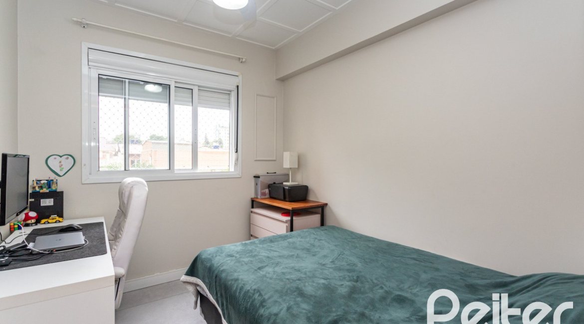 Apartamento à venda com 74m², 3 dormitórios, 1 suíte, 1 vaga, no bairro Tristeza em PORTO ALEGRE