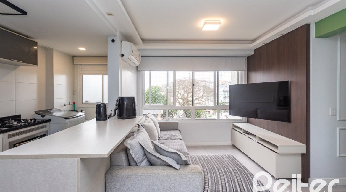 Apartamento à venda com 74m², 3 dormitórios, 1 suíte, 1 vaga, no bairro Tristeza em PORTO ALEGRE