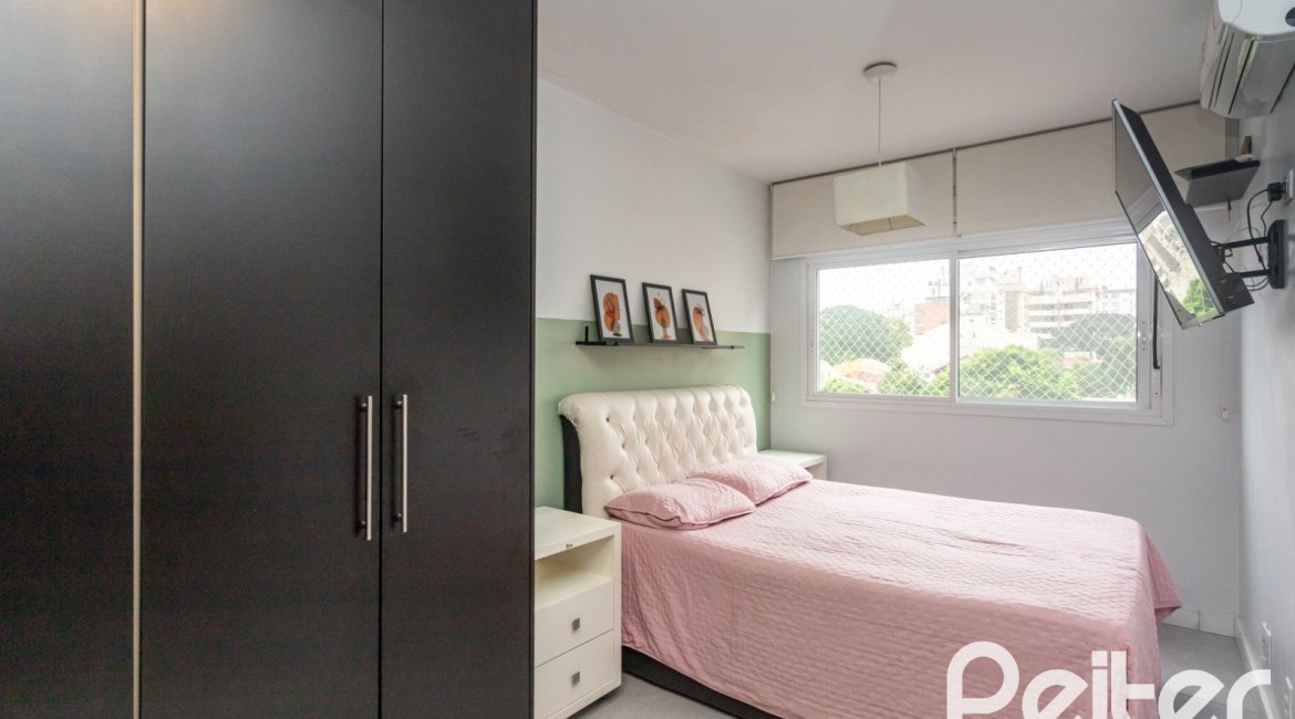 Apartamento à venda com 74m², 3 dormitórios, 1 suíte, 1 vaga, no bairro Tristeza em PORTO ALEGRE