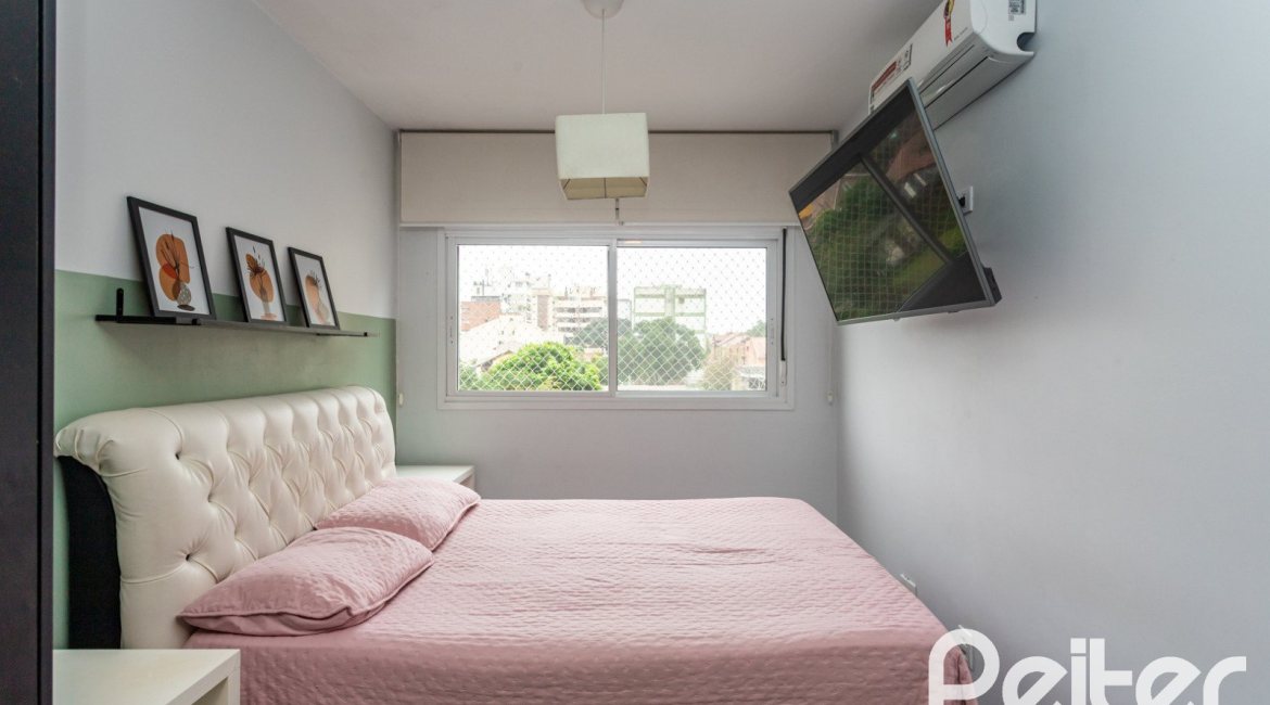 Apartamento à venda com 74m², 3 dormitórios, 1 suíte, 1 vaga, no bairro Tristeza em PORTO ALEGRE