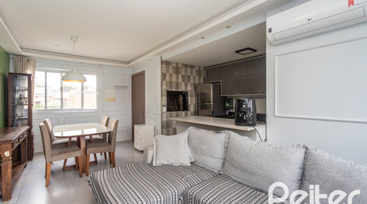 Apartamento à venda com 74m², 3 dormitórios, 1 suíte, 1 vaga, no bairro Tristeza em PORTO ALEGRE