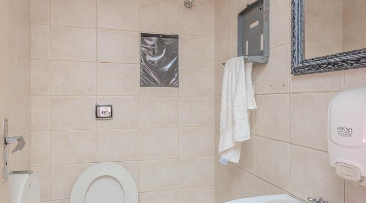 Comercial à venda com 928m², no bairro Cristal em Porto Alegre