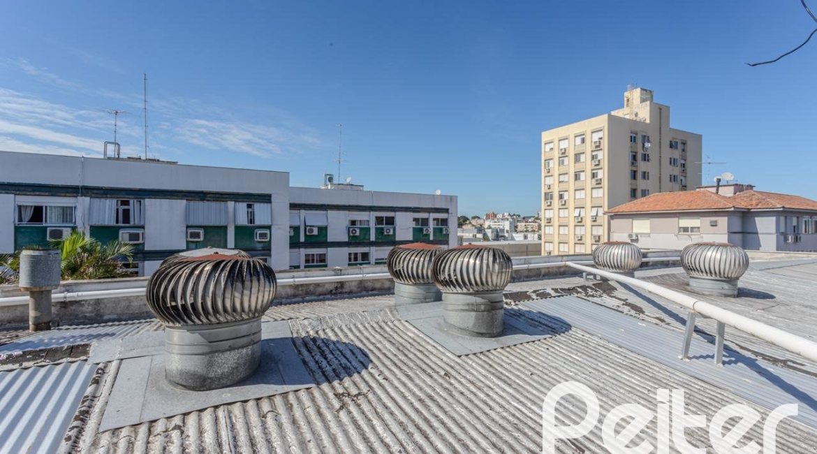 Comercial à venda com 928m², no bairro Cristal em Porto Alegre