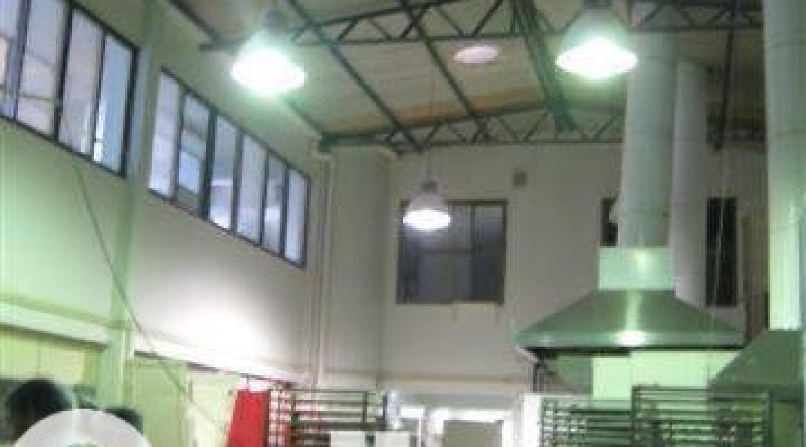 Comercial à venda com 928m², no bairro Cristal em Porto Alegre