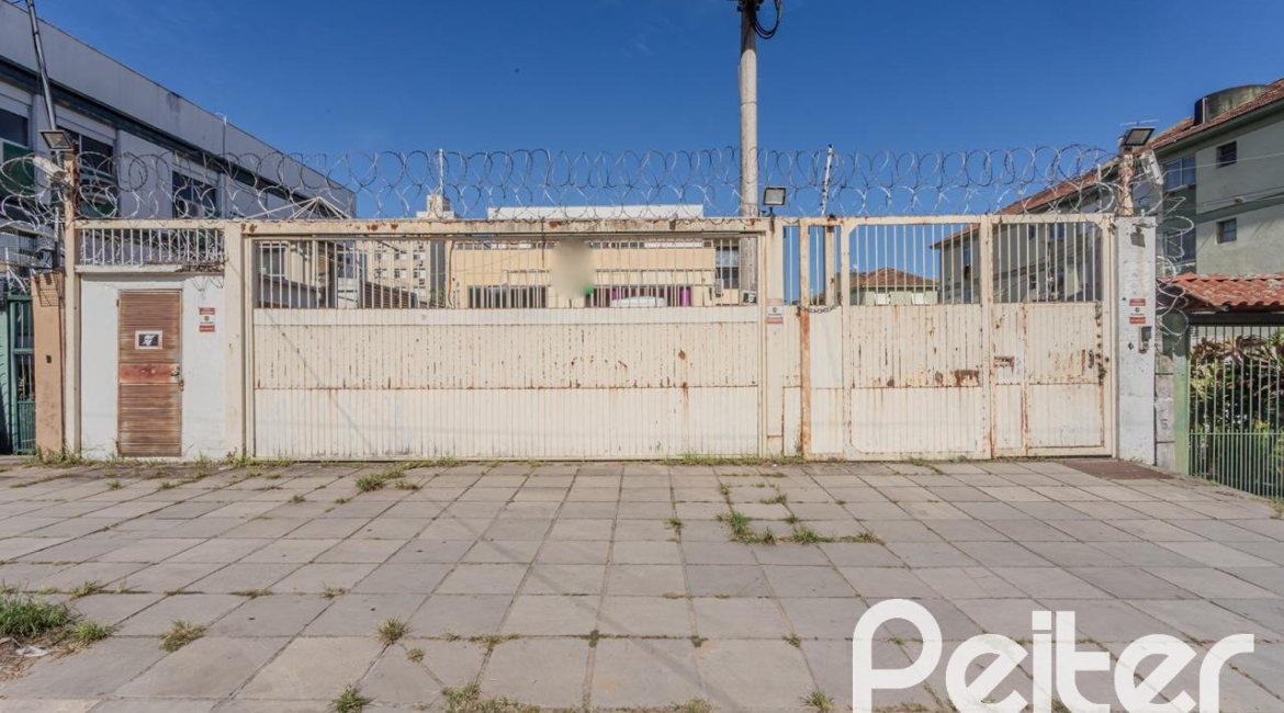 Comercial à venda com 928m², no bairro Cristal em Porto Alegre