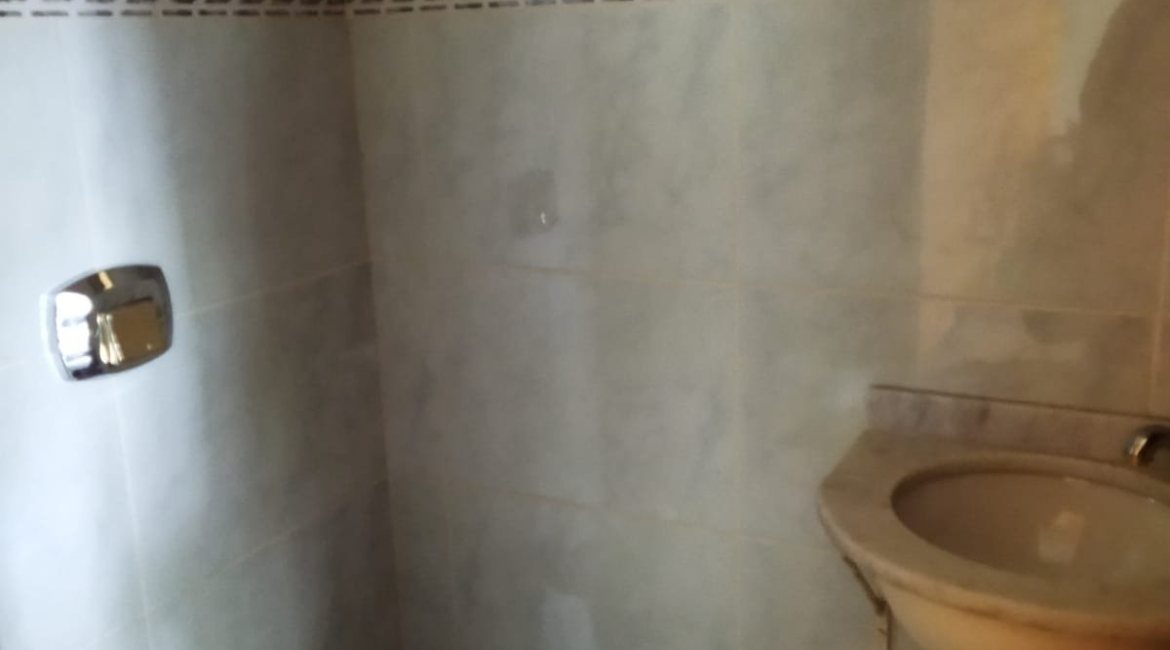 Casa à venda com 321m², 3 dormitórios, 1 suíte, 3 vagas, no bairro Espírito Santo em Porto Alegre