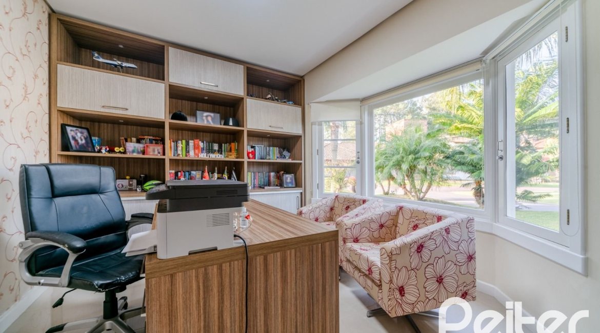 Casa em Condomínio à venda com 416m², 4 dormitórios, 4 suítes, 4 vagas, no bairro Terra Ville em PORTO ALEGRE