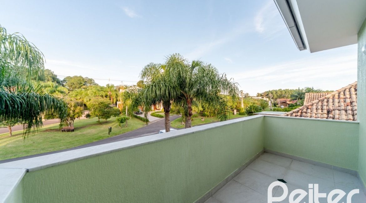 Casa em Condomínio à venda com 416m², 4 dormitórios, 4 suítes, 4 vagas, no bairro Terra Ville em PORTO ALEGRE