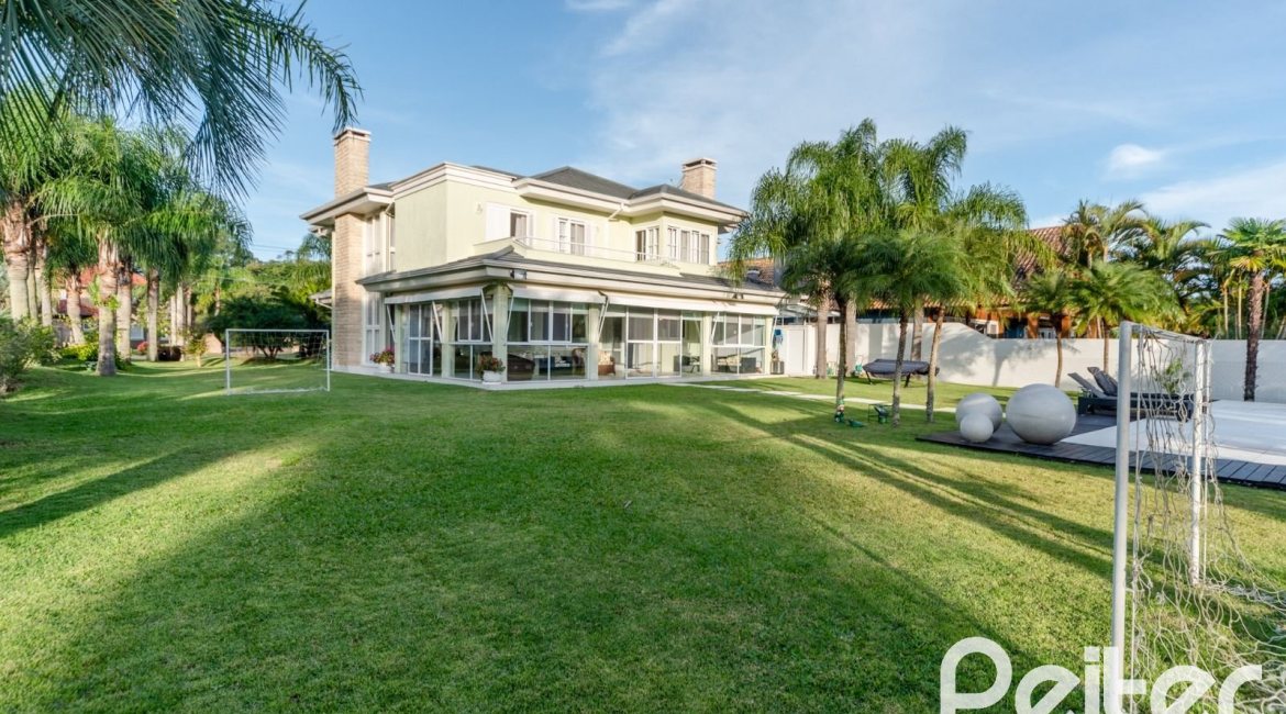 Casa em Condomínio à venda com 416m², 4 dormitórios, 4 suítes, 4 vagas, no bairro Terra Ville em PORTO ALEGRE