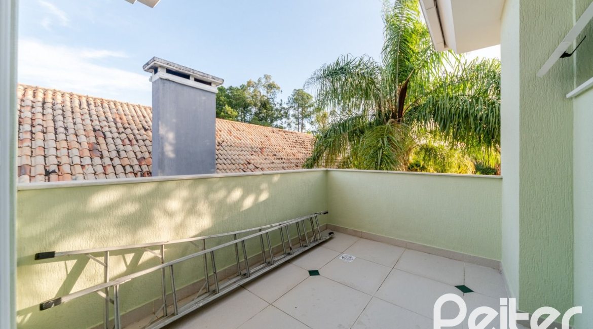 Casa em Condomínio à venda com 416m², 4 dormitórios, 4 suítes, 4 vagas, no bairro Terra Ville em PORTO ALEGRE