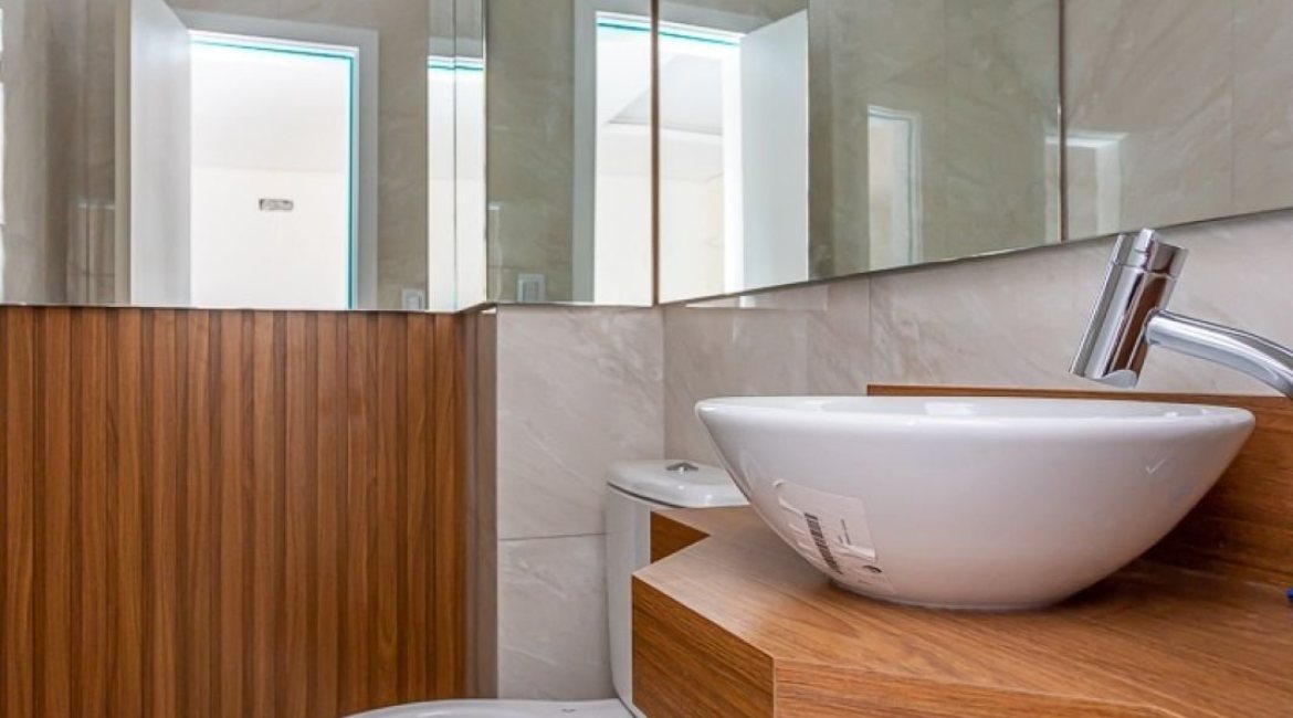 Casa em Condomínio à venda com 164m², 3 dormitórios, 1 suíte, 2 vagas, no bairro Hípica em PORTO ALEGRE