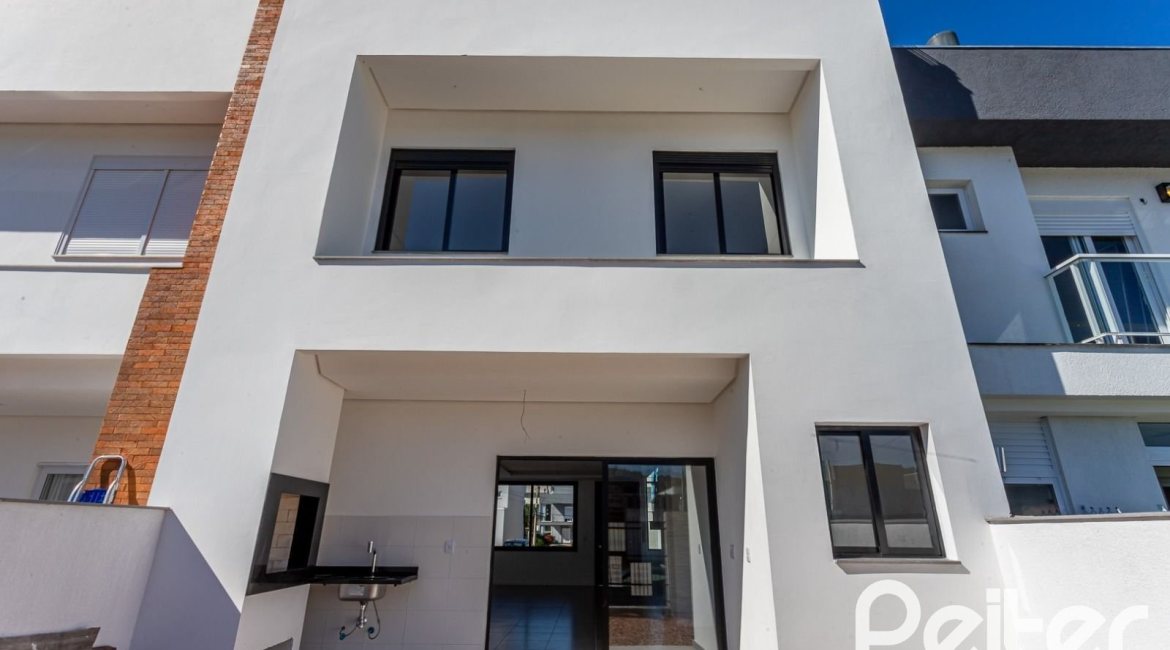 Casa em Condomínio à venda com 164m², 3 dormitórios, 1 suíte, 2 vagas, no bairro Hípica em PORTO ALEGRE