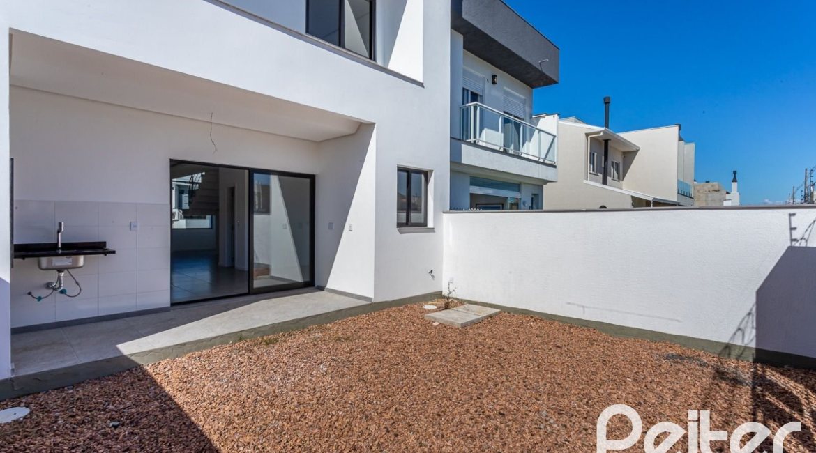 Casa em Condomínio à venda com 164m², 3 dormitórios, 1 suíte, 2 vagas, no bairro Hípica em PORTO ALEGRE