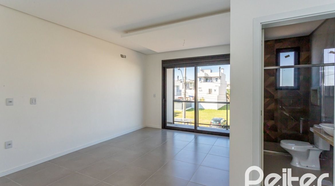 Casa em Condomínio à venda com 164m², 3 dormitórios, 1 suíte, 2 vagas, no bairro Hípica em PORTO ALEGRE