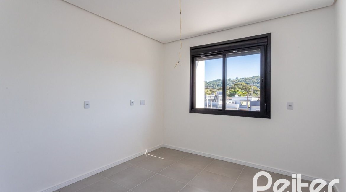 Casa em Condomínio à venda com 164m², 3 dormitórios, 1 suíte, 2 vagas, no bairro Hípica em PORTO ALEGRE