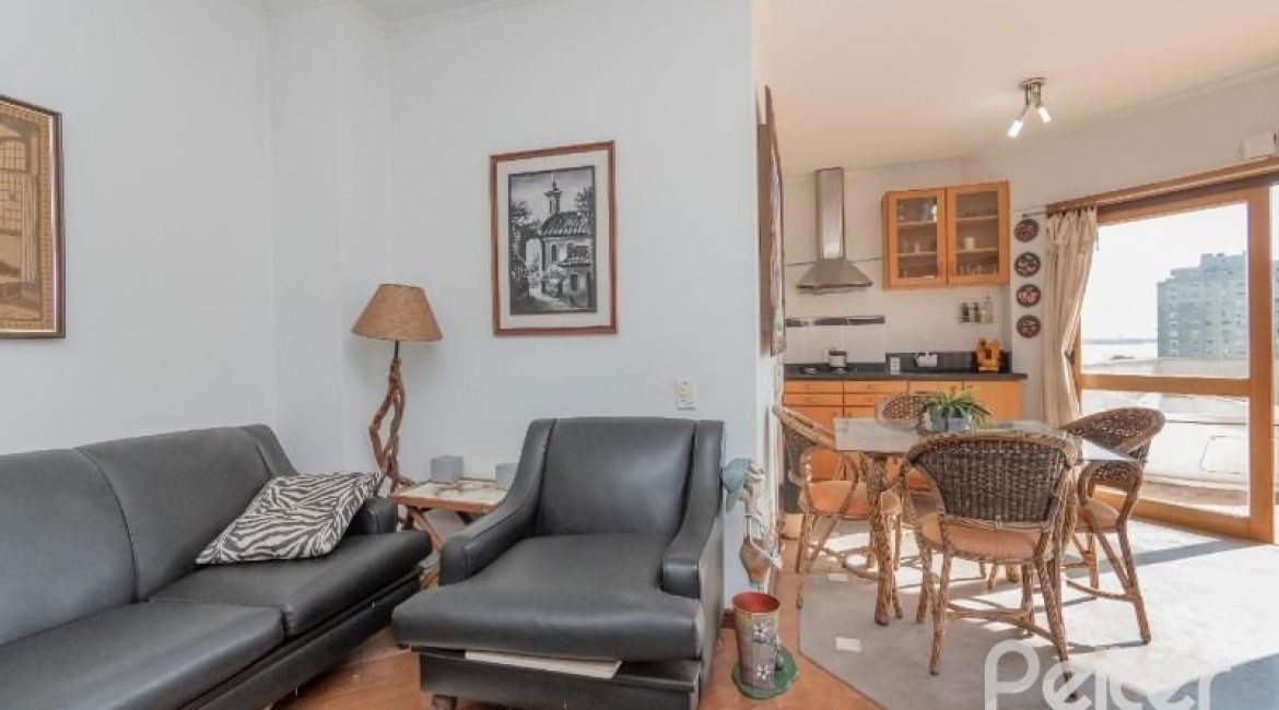 Cobertura à venda com 157m², 2 dormitórios, 1 suíte, 2 vagas, no bairro Tristeza em Porto Alegre