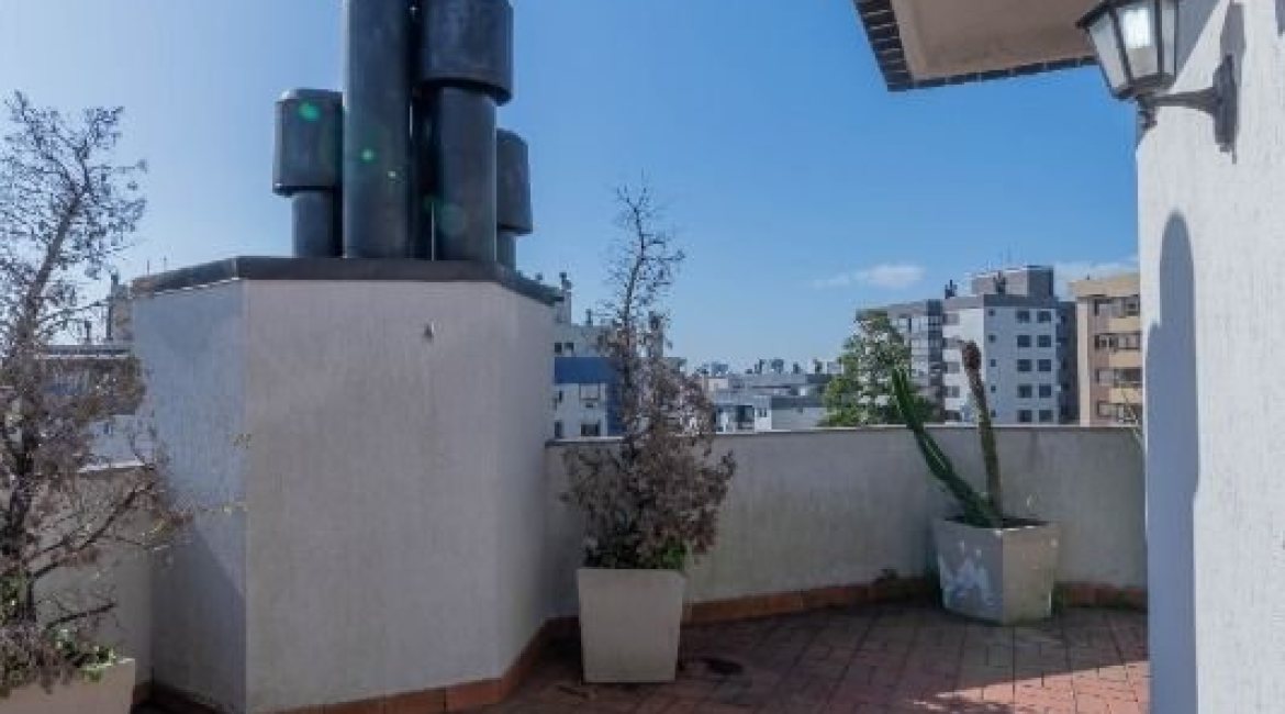 Cobertura à venda com 157m², 2 dormitórios, 1 suíte, 2 vagas, no bairro Tristeza em Porto Alegre