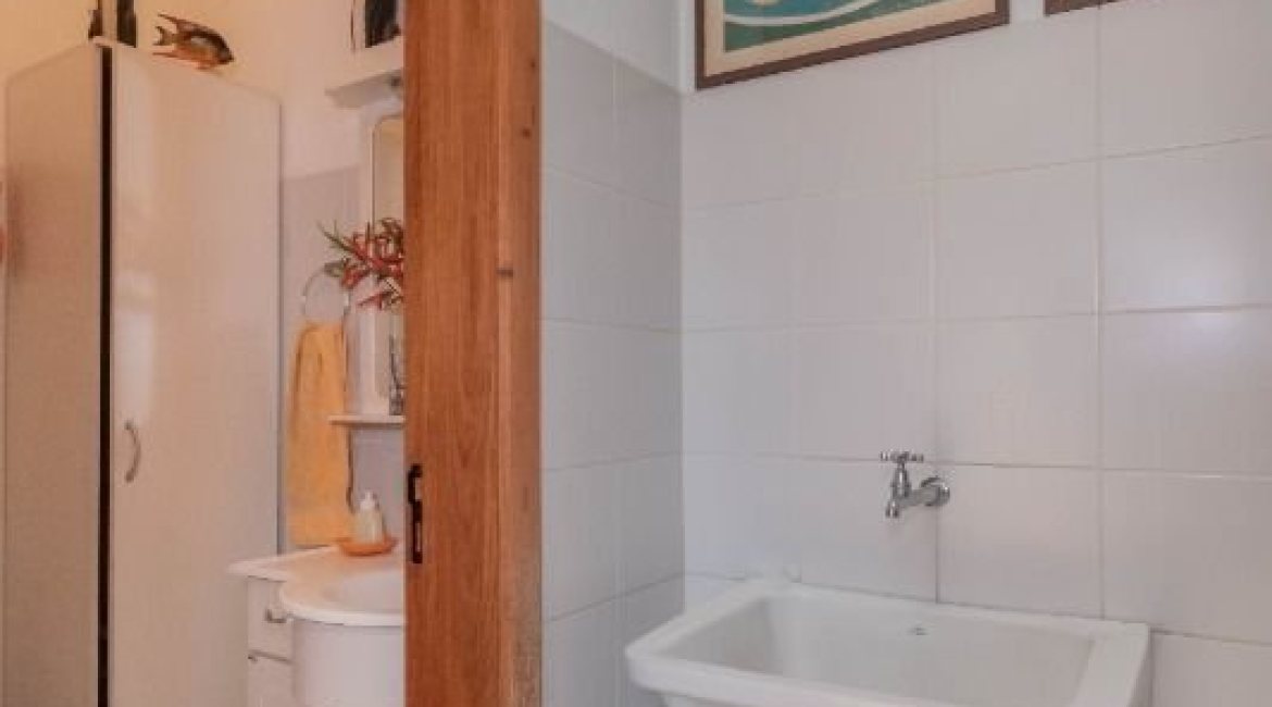 Cobertura à venda com 157m², 2 dormitórios, 1 suíte, 2 vagas, no bairro Tristeza em Porto Alegre