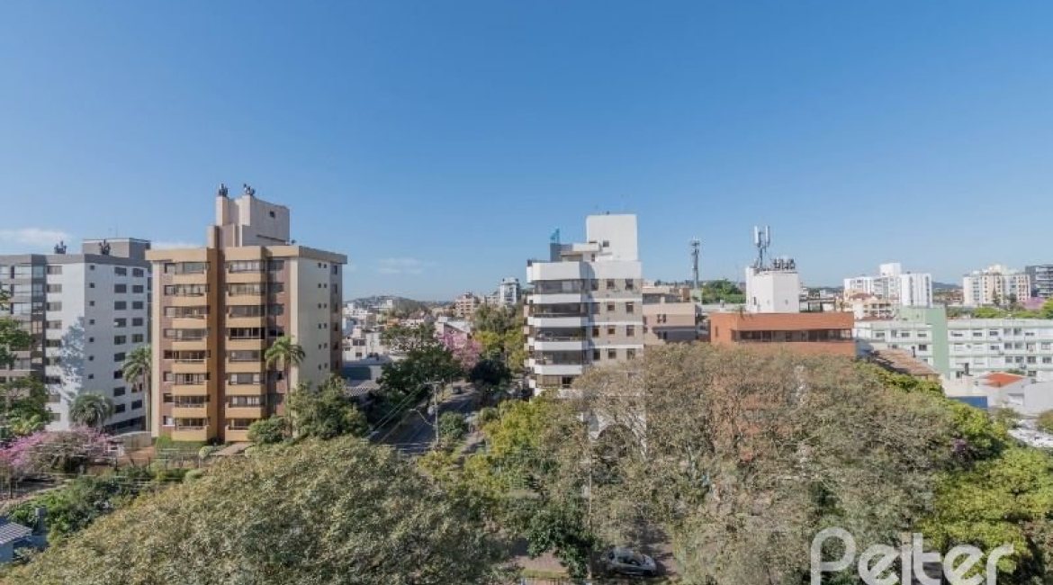 Cobertura à venda com 157m², 2 dormitórios, 1 suíte, 2 vagas, no bairro Tristeza em Porto Alegre