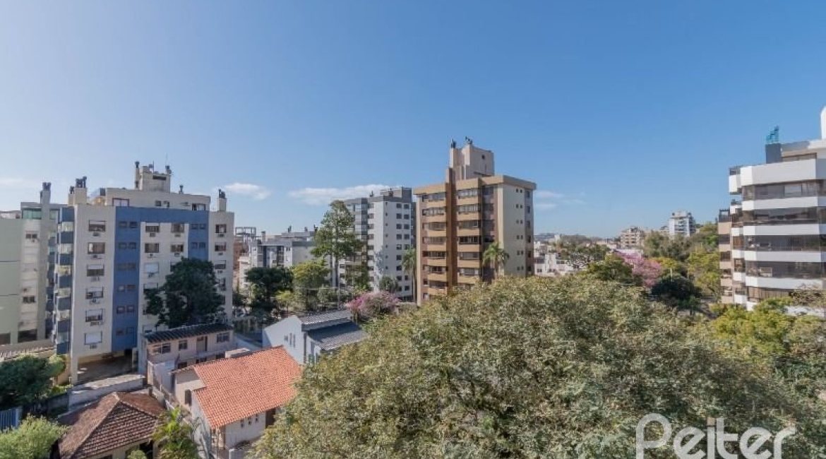 Cobertura à venda com 157m², 2 dormitórios, 1 suíte, 2 vagas, no bairro Tristeza em Porto Alegre