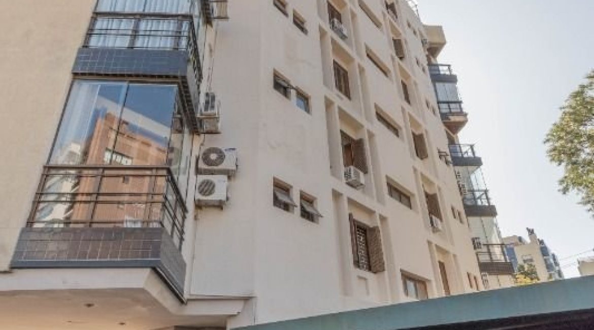 Cobertura à venda com 157m², 2 dormitórios, 1 suíte, 2 vagas, no bairro Tristeza em Porto Alegre