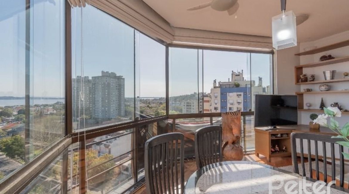 Cobertura à venda com 157m², 2 dormitórios, 1 suíte, 2 vagas, no bairro Tristeza em Porto Alegre