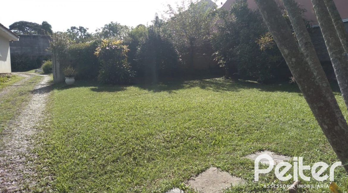 Terreno à venda com 690m², no bairro Jardim Isabel em Porto Alegre