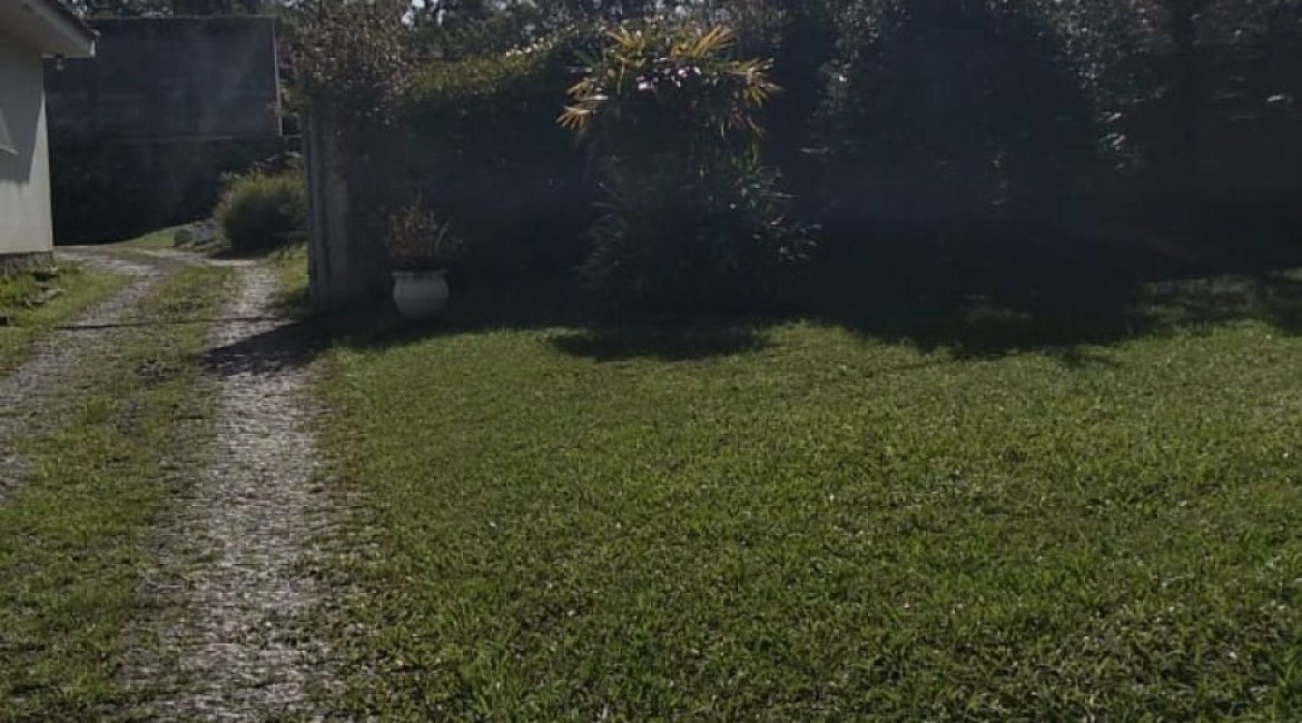 Terreno à venda com 690m², no bairro Jardim Isabel em Porto Alegre