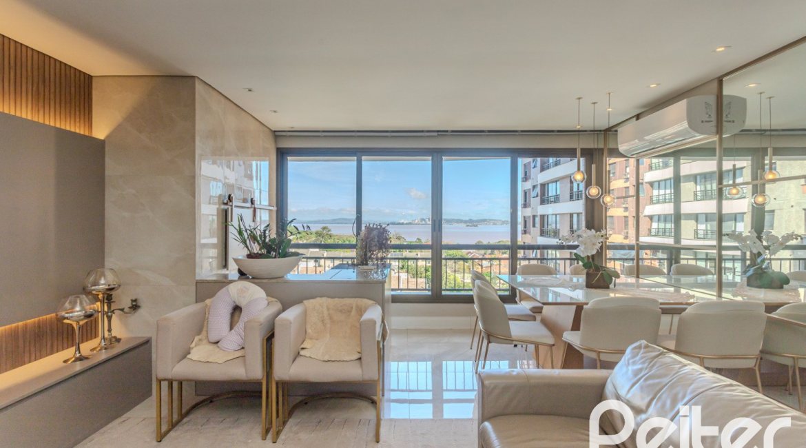Apartamento à venda com 94m², 3 dormitórios, 1 suíte, 2 vagas, no bairro Tristeza em PORTO ALEGRE