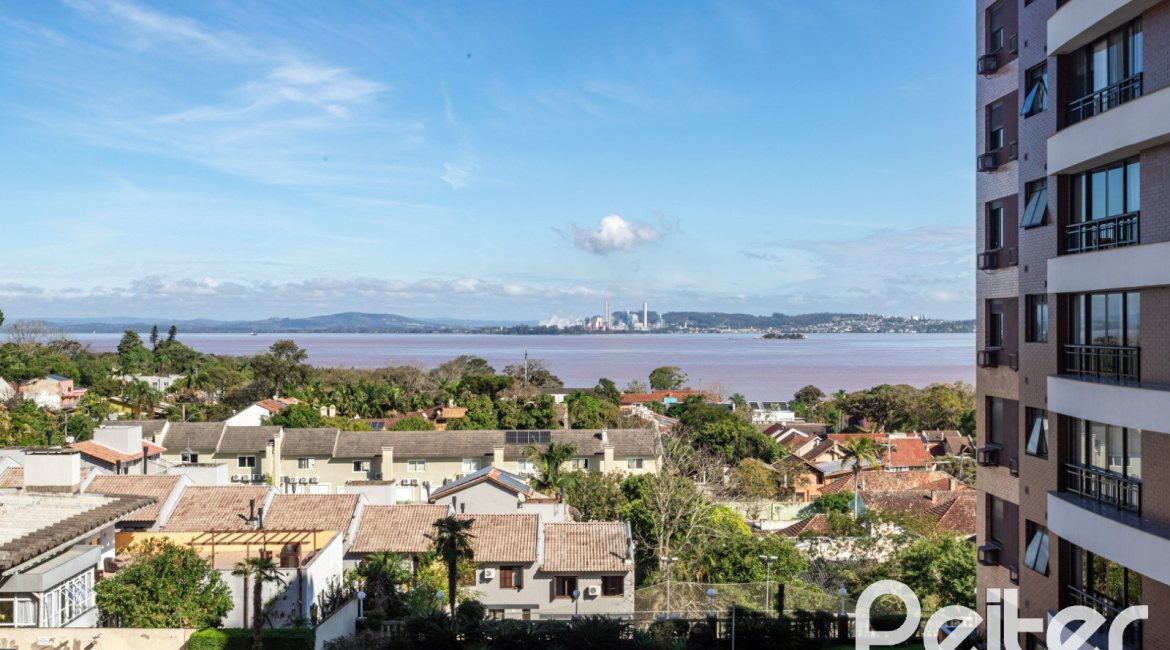 Apartamento à venda com 94m², 3 dormitórios, 1 suíte, 2 vagas, no bairro Tristeza em PORTO ALEGRE