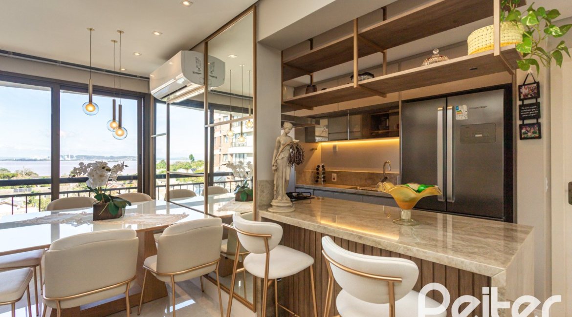 Apartamento à venda com 94m², 3 dormitórios, 1 suíte, 2 vagas, no bairro Tristeza em PORTO ALEGRE